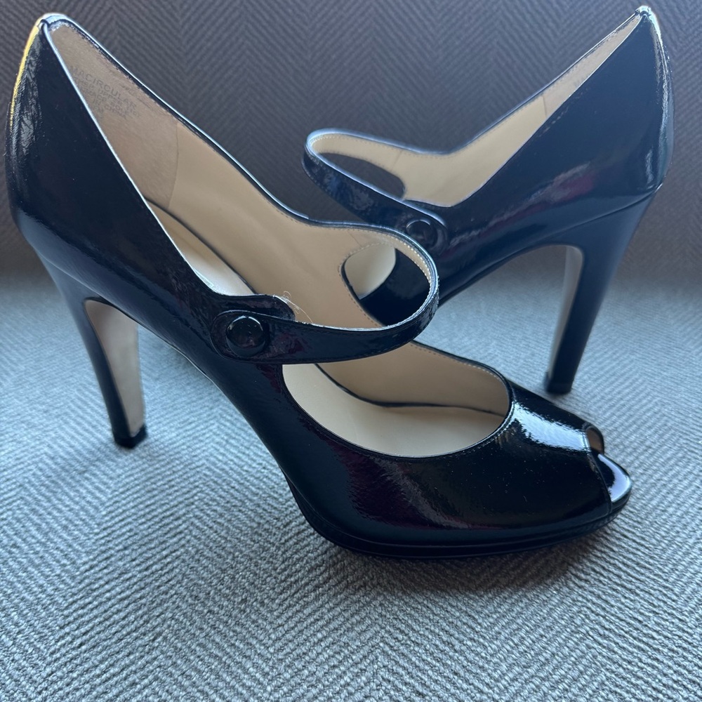 Anne Klein Black Patent Leather Heels